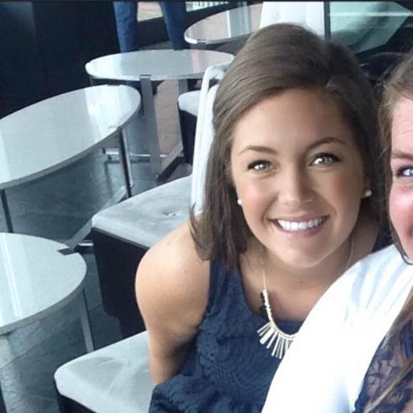 Meet your Posher, Jessica - Picture 1 of 1